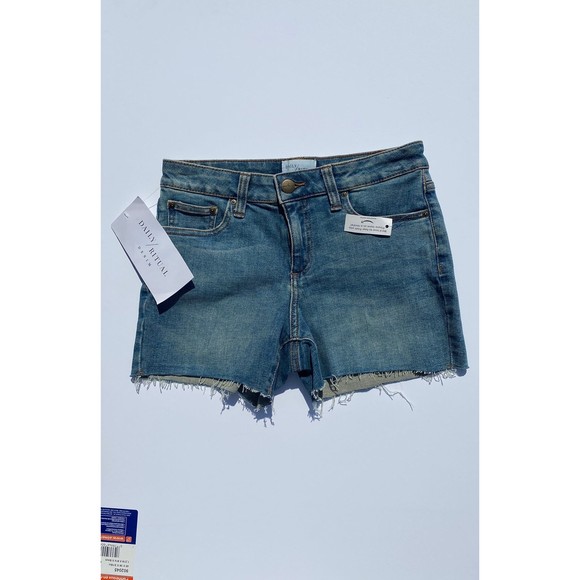 Daily Ritual Women's Standard Denim Cut-off Shorts Sz 25 Waist New - Picture 1 of 3
